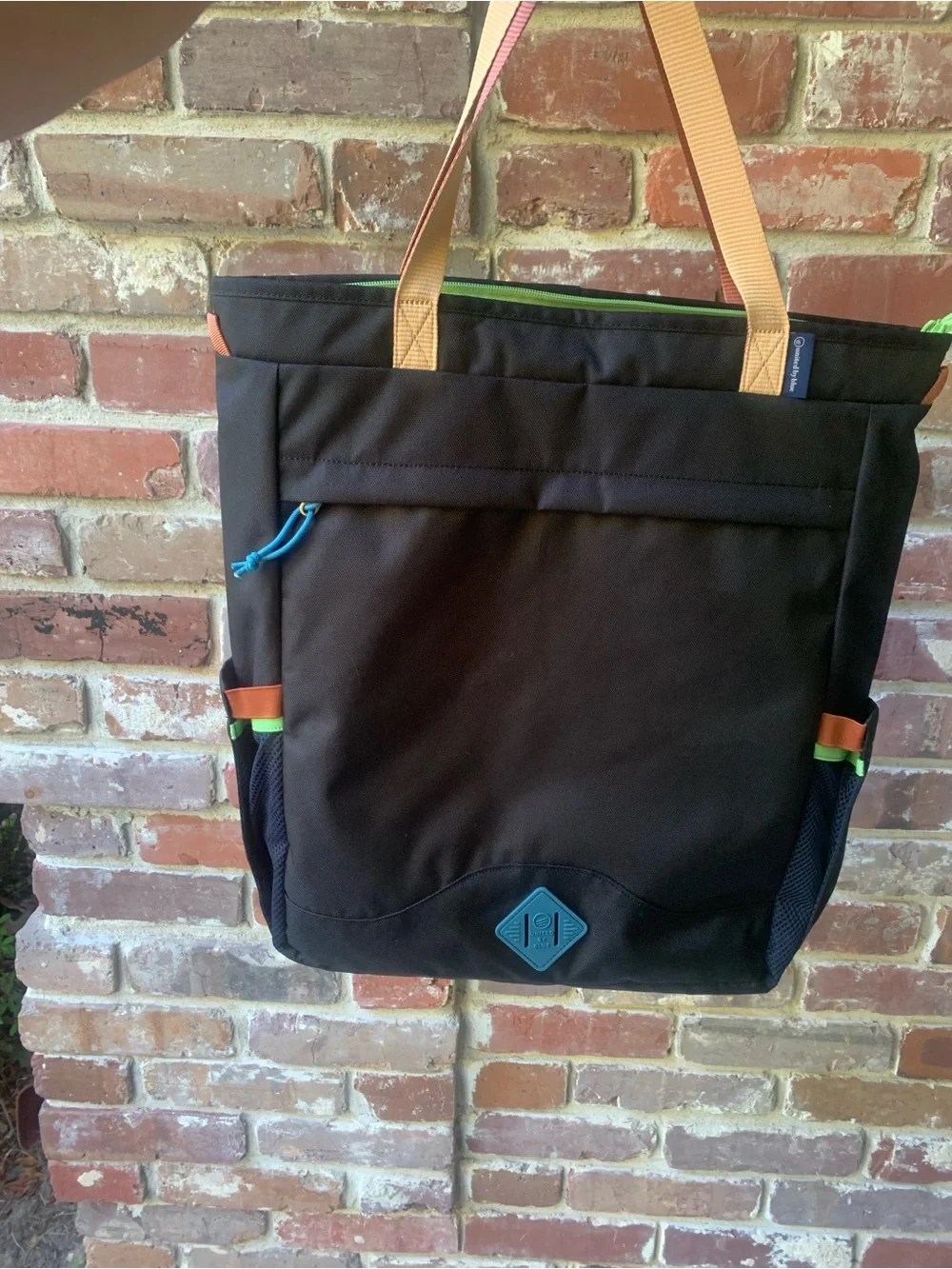 NWOT UNITED BY BLUE United By Blue - (R)evolution™ 25L Convertible Carryall